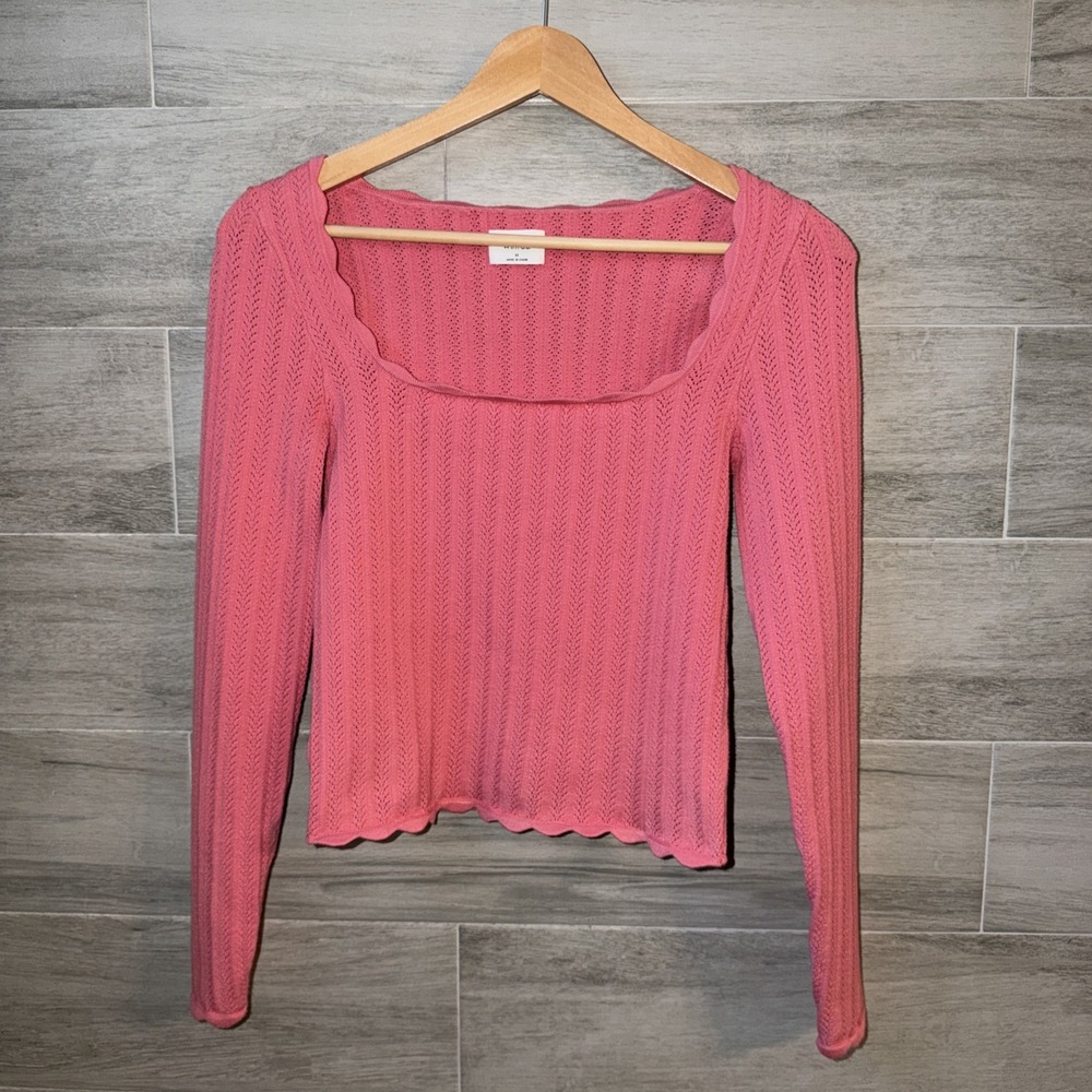 Wilfred Aritzia Parcel Sweater Size Medium Petunia Pink Scalloped Hem/Neckline